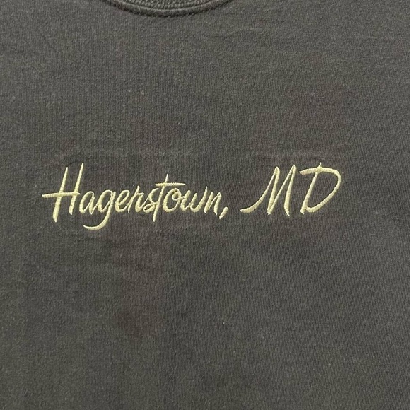 Hagerstown Maryland embroidered short sleeve crewneck casual 90s Y2K T-shirt - Picture 2 of 5